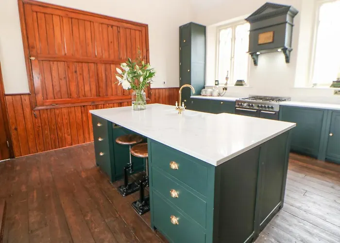 Leeming Methodist Church Hotel *