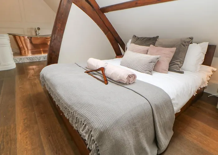 Hotel Leeming Methodist Church